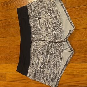Lululemon Black and Gray Women's Shorts